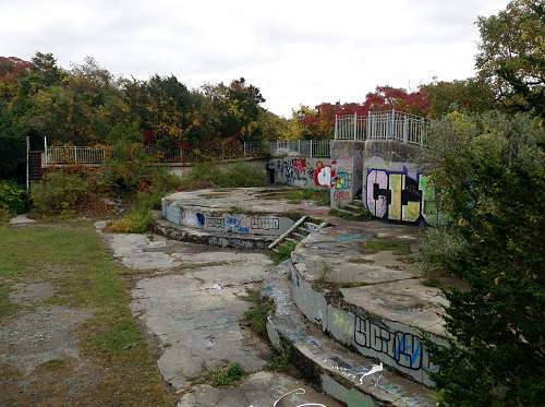 Boston WW2, harbor islands ruins/bunkers.