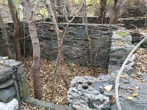 Boston WW2, harbor islands ruins/bunkers.