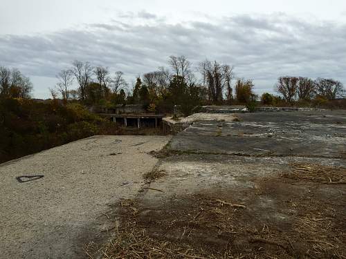 Boston WW2, harbor islands ruins/bunkers.