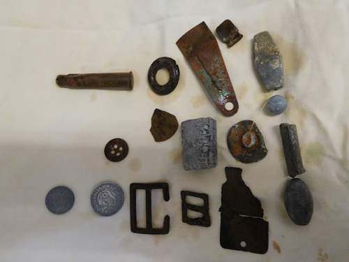 Australian  WWII - Far North  Queensland Metal detecting and  recovery