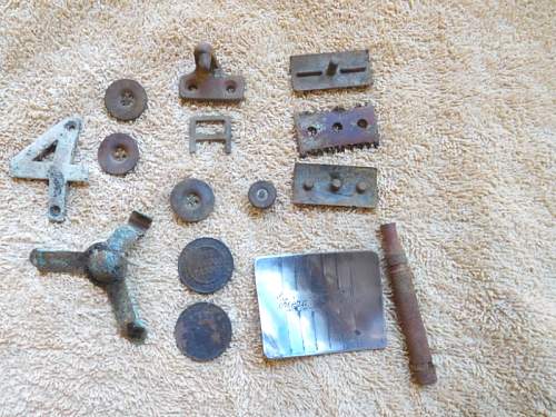 Australian  WWII - Far North  Queensland Metal detecting and  recovery