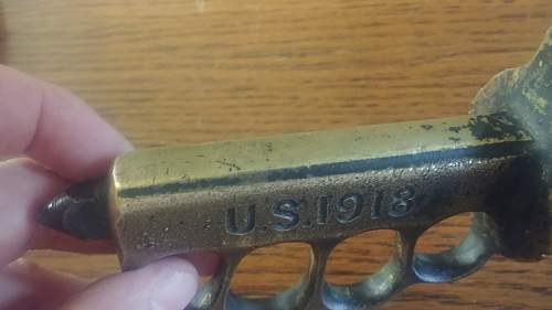 A U Lion. US 1918 Fighting knife