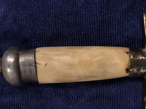 Need help identifying this knife and maybe the translation of etching?