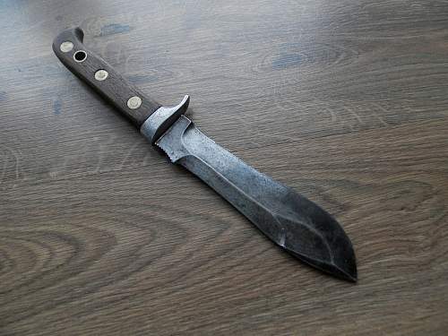 interesting knife/hewer military?