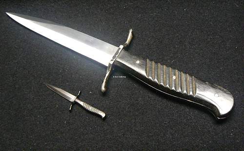 WW I Leupold fighting knife.