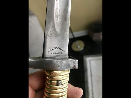 A bayonet to a Remington rifle with a &quot;W&quot; mark ?