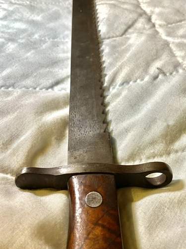 Possible very rare maker’s mark on Swiss M1914 Pioneer sawback bayonet?