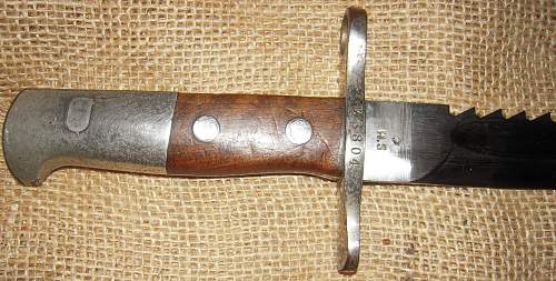 Possible very rare maker’s mark on Swiss M1914 Pioneer sawback bayonet?