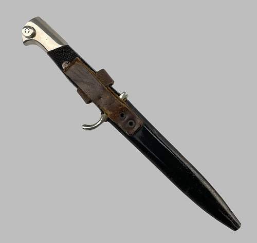 Strange &quot;NAHKAMPFER&quot; trench knive