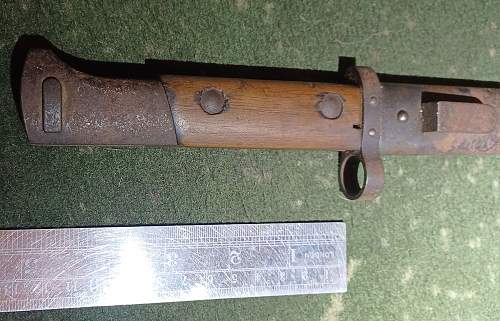 unmarked bayonet, can anyone help identify it