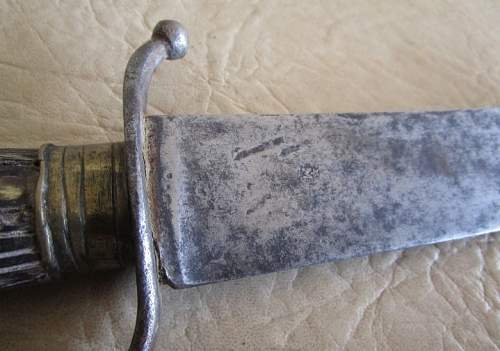Help identifying 19th century Klingenthal french saber