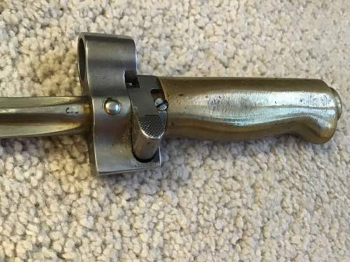 Bayonet identification help