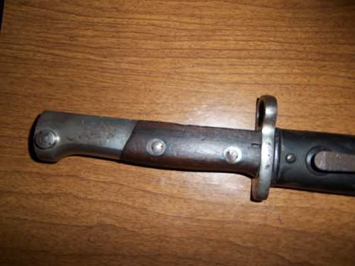 What kind of bayonet is this!!!