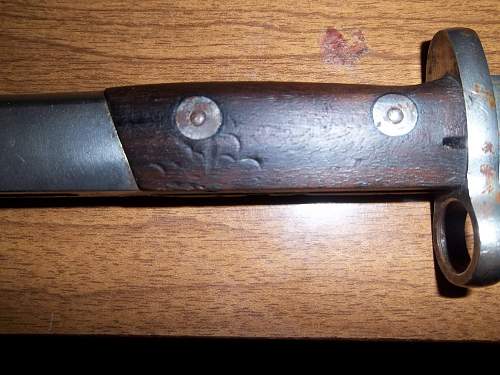 What kind of bayonet is this!!!