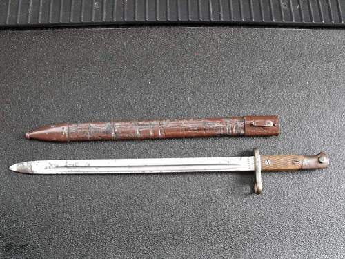 Could anyone identify this bayonet?