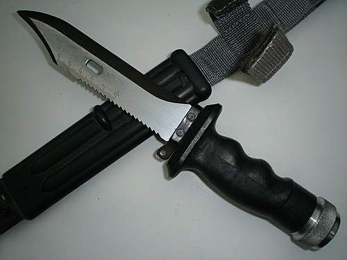 KM87 survival-knife