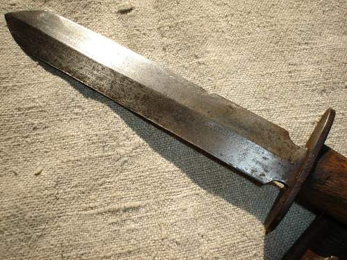 unknown fighting-knife