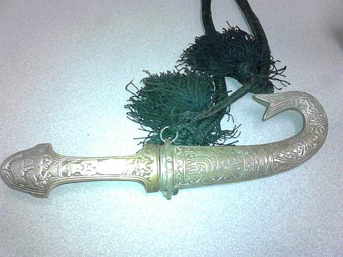 Identifying chinese dagger