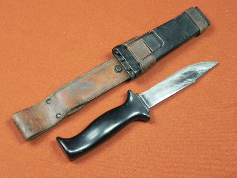https://www.warrelics.eu/forum/attachments/bayonets-trench-knives-world/604932d1386115192-swedish-bahco-knife-image.jpg
