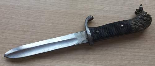 Need help to identify this mysterious knife / trench knife