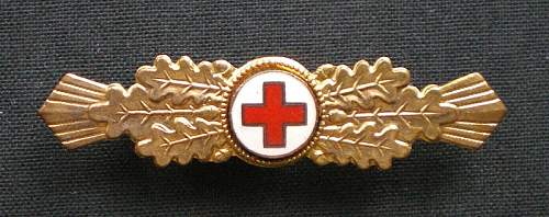 Red Cross decorations and badges