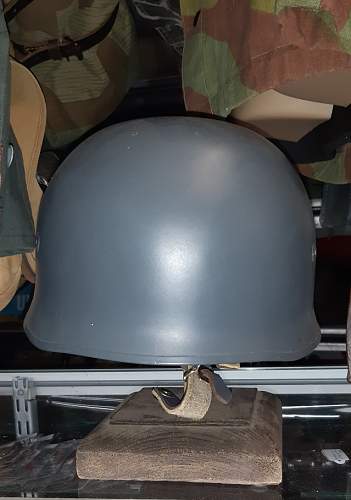 Early post war para helmet for opinion / discussion