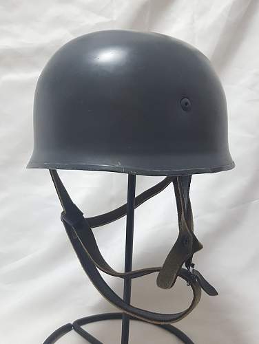 Early post war para helmet for opinion / discussion