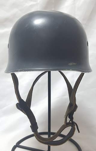 Early post war para helmet for opinion / discussion