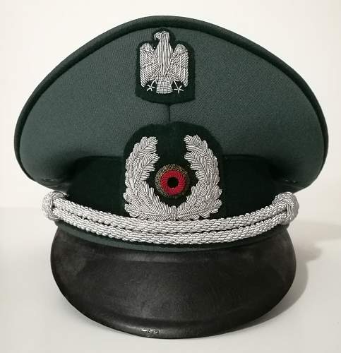 Bundesgrenzschutz officer cap, original?