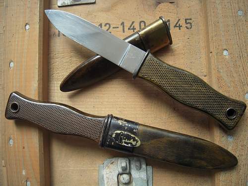 Any informations regarding this combat knife ? ...