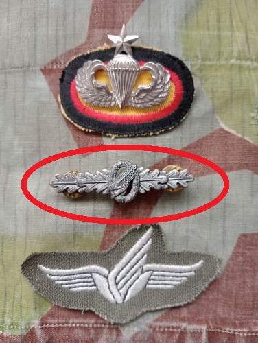 Tätigkeitsabzeichen für Fallschirmspringer 1957-1958 - Parachutists Badge 1957-1958 - Assmann Basic with splint pins