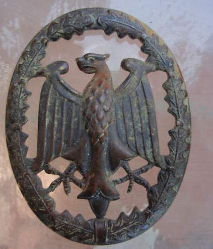 Eagle crest with oak leaves badge