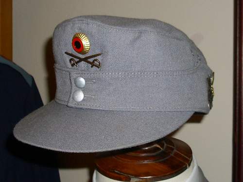 Bundeswehr Berets and soft caps....