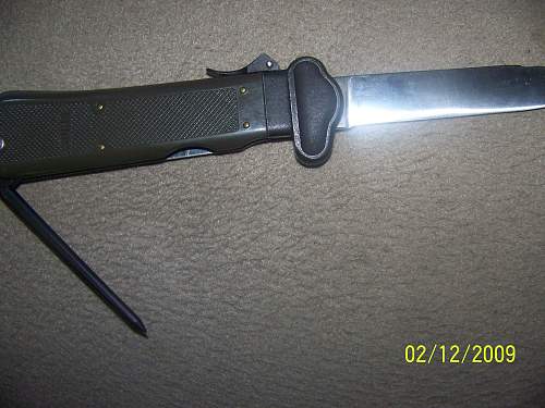 German Gravity Knife