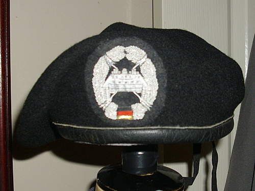 Named Panzerjager Officers embroidered beret....