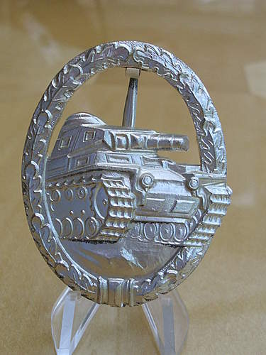 57er Panzer Assault badge.