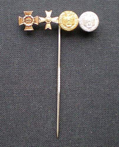 1957-ers: Stickpin for a WW1/WW2 veteran and KVK1 mit Schwertern