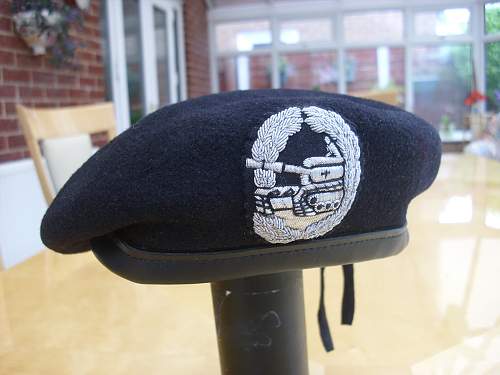 BW Panzer Officers black beret............