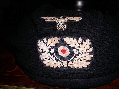 BW Panzer Officers black beret............