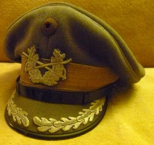 Bundeswehr caps, cap badges and other collectables