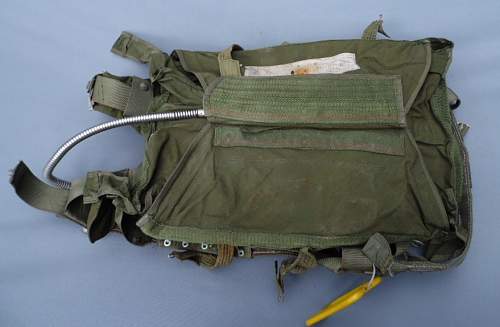 bundeswehr parachute harness with bag