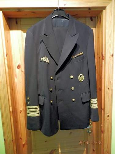 Bundesmarine &quot;Kapitan zur see&quot; uniform...........