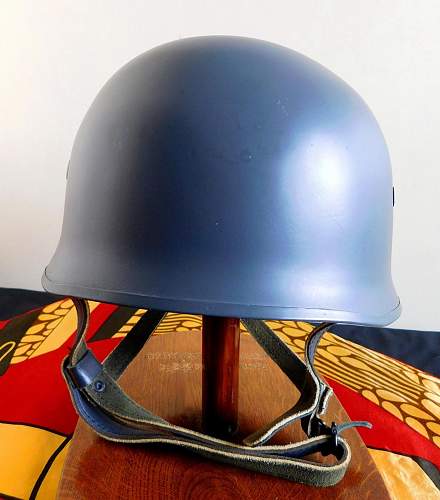 Early post war para helmet for opinion / discussion