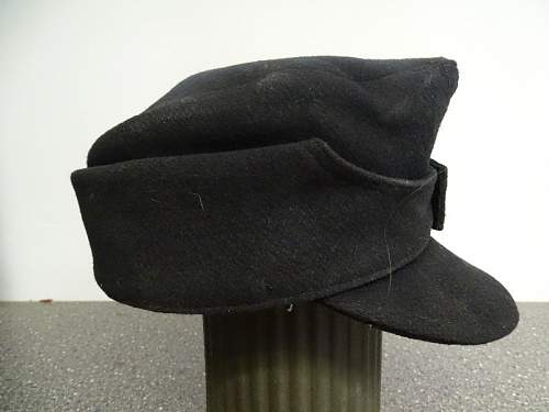 black m43 ss cap (clemens wagner stamped) help please...