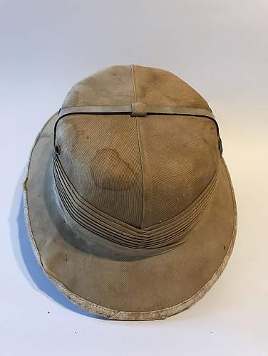 English Captured Pith Helmet??