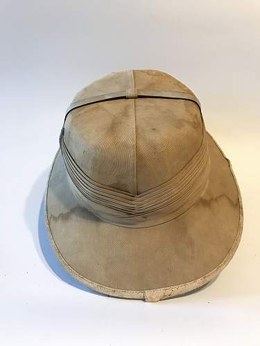 English Captured Pith Helmet??