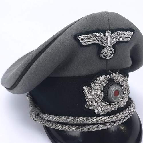 Suspicious Wehrmacht visors