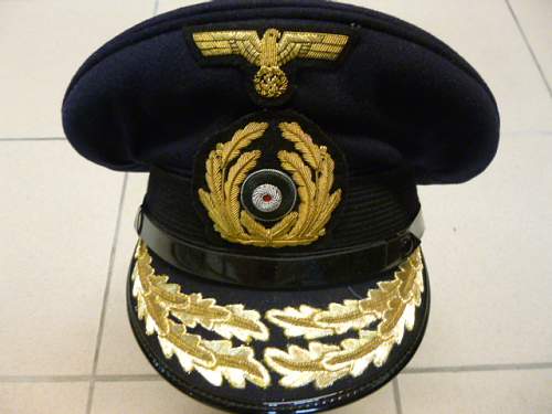 KM admiral's visor cap - Fake?