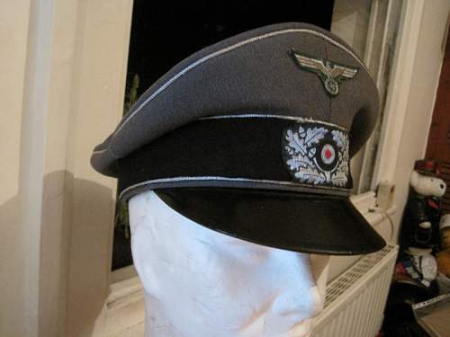 Is this an Real Wehrmacht Heer Old Style Visor