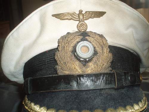 4 caps, real? U-boat lieutenant, waffen SS, Allgemaine